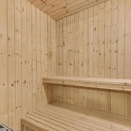 Cozy In Juelsminde With Sauna *