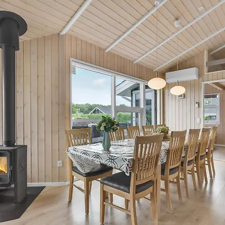 Vakantiehuis Beautiful In Juelsminde With Indoor Swimming Pool Sonderby (Midtjylland)