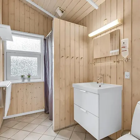Tatil Evi Beautiful In Juelsminde With Indoor Swimming Pool