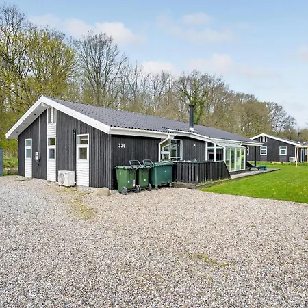 Beautiful In Juelsminde With Indoor Swimming Pool Vakantiehuis Sonderby (Midtjylland)