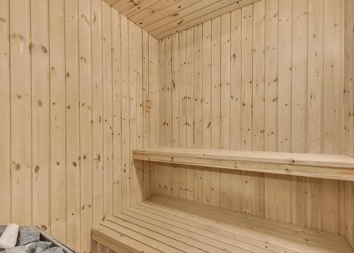 Amazing In Juelsminde With Sauna *